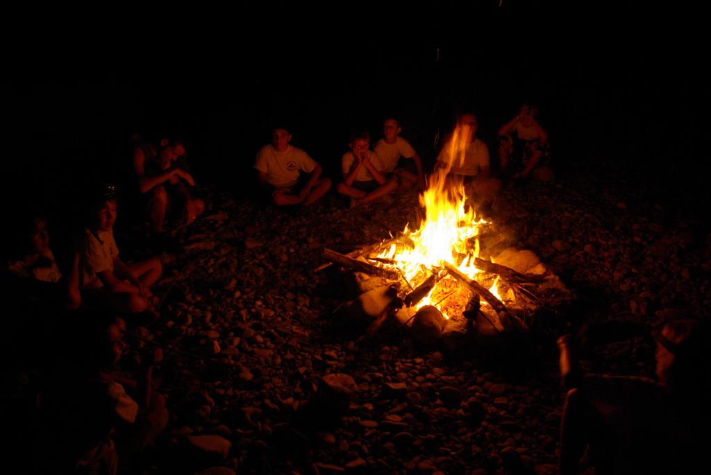 nocturne en canoe sur l herault kayak tribu