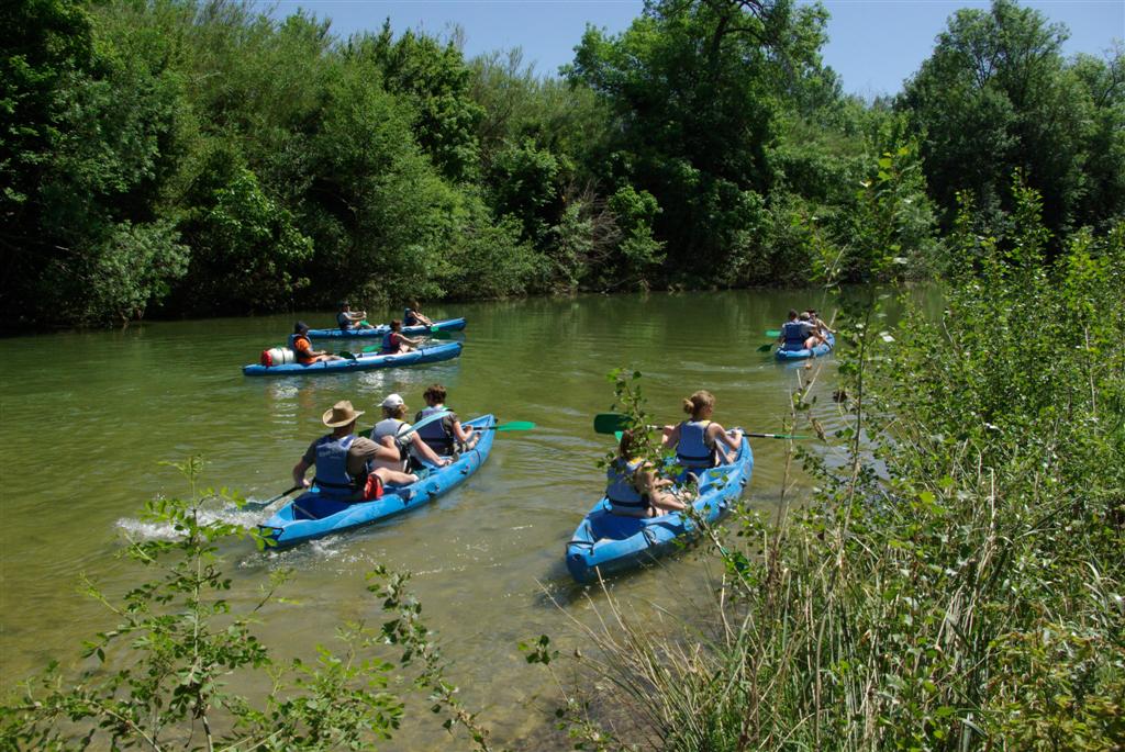 canoe kayak location sommieres kayak tribu